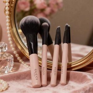 GUCCI VIP Makeup Brushes
